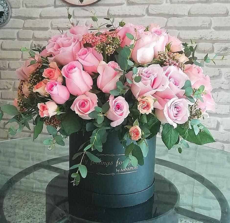 Envía bellísima caja con rosas a domcilio by Annafiori